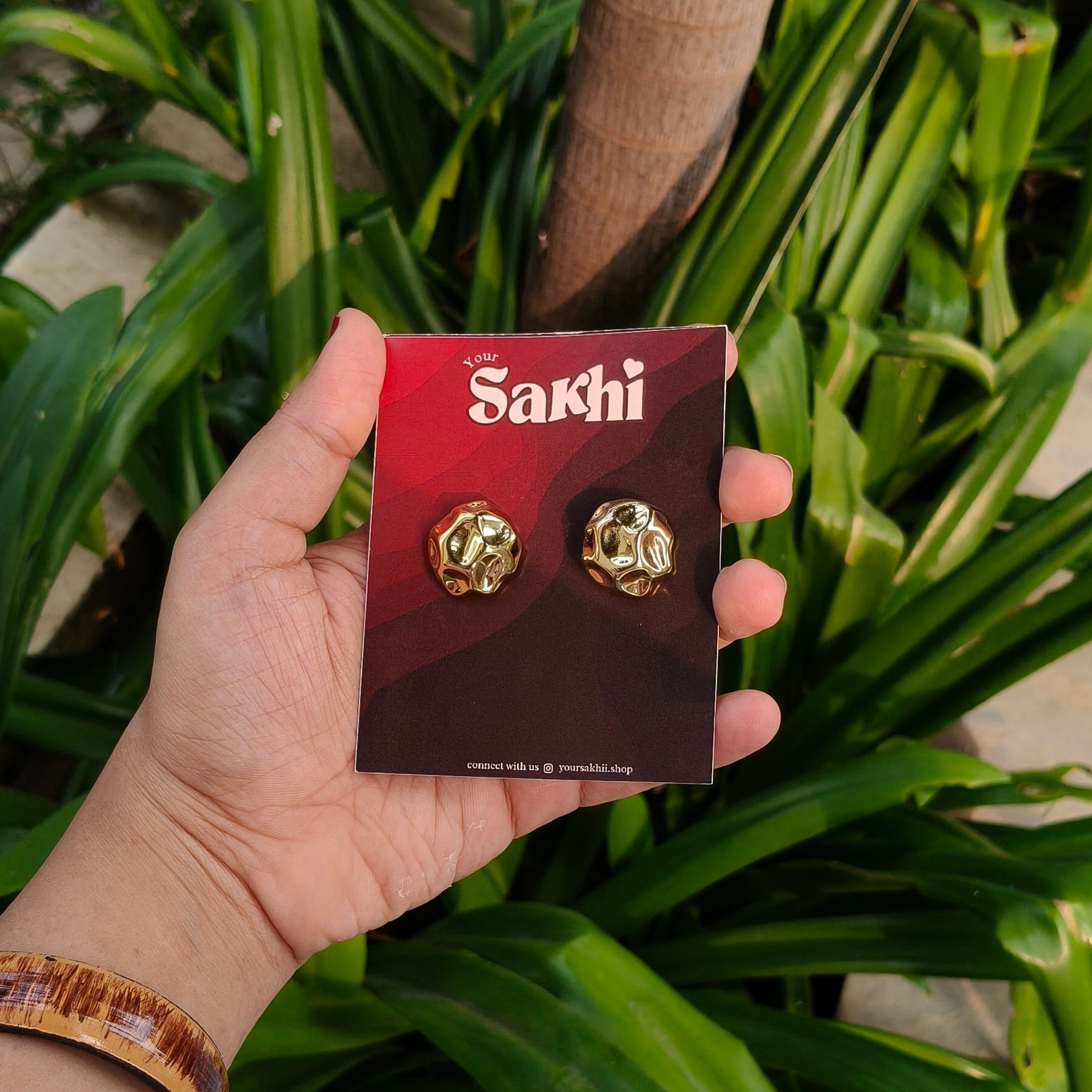 Pistachio stud Earrings